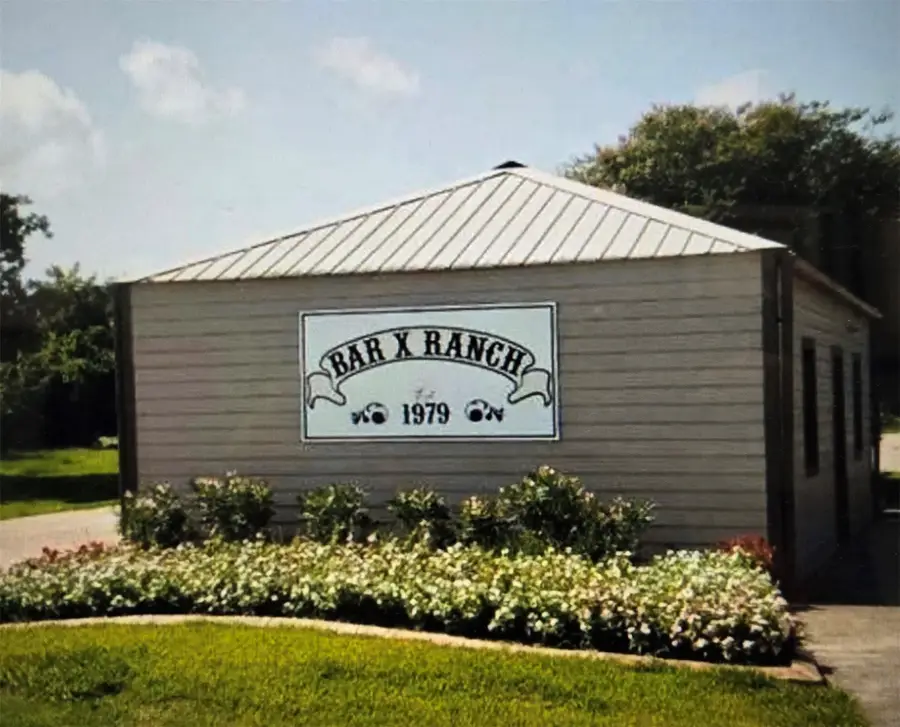 212 Middle Bayou Trail, Angleton, TX 77515 - Image #2