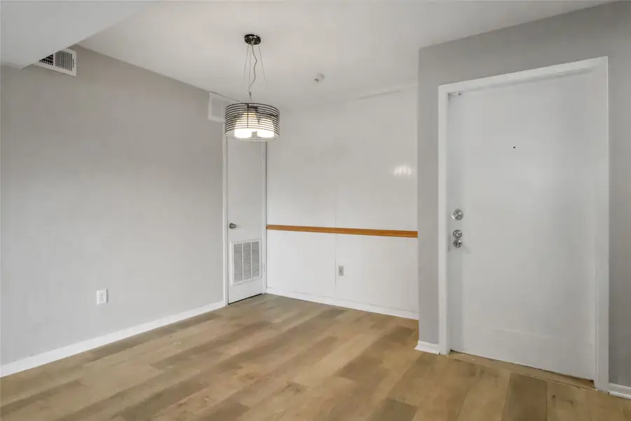 8423 Hearth Drive #26, Houston, TX 77054 - Image #3