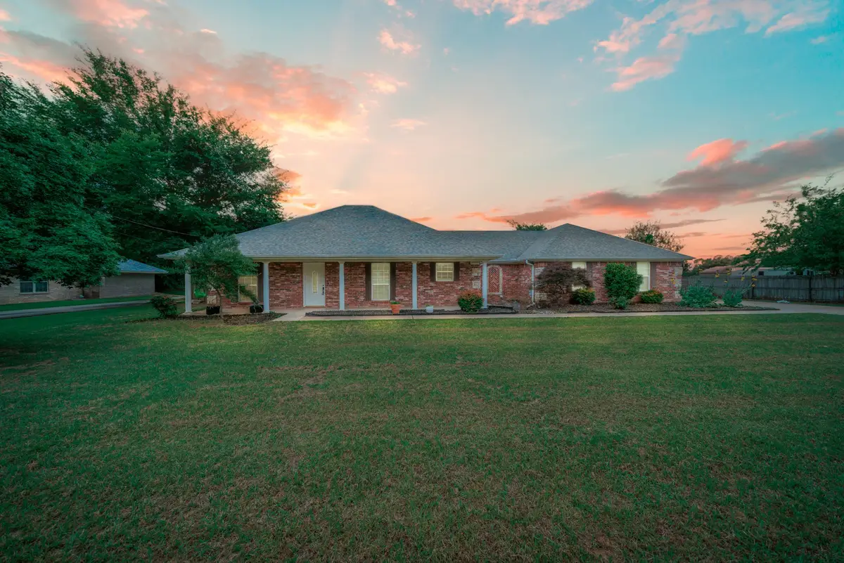 1001 Jamerison, White Oak, TX 75693 - #1