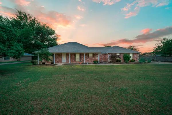 1001 Jamerison, White Oak, TX 75693