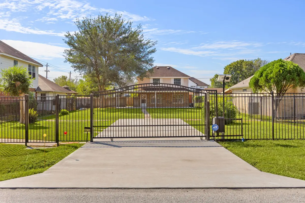 8434 Folkstone Lane, Houston, TX 77075 - #1
