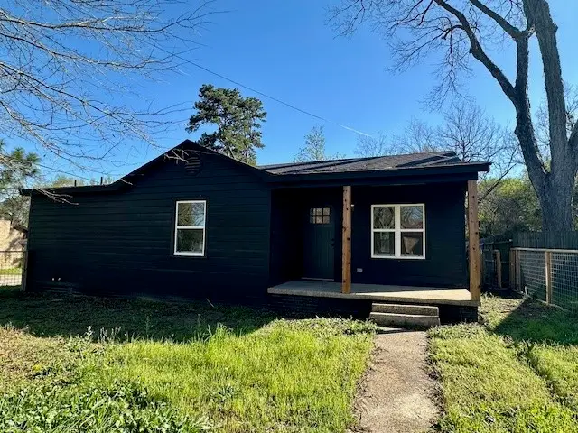 314 E Madison Street, Overton, TX 75684 - #1