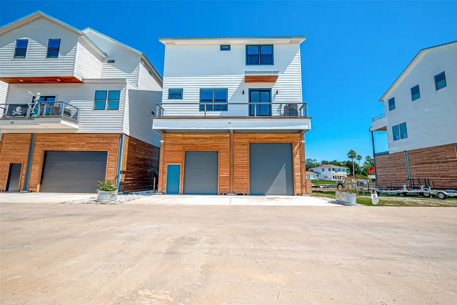 43 Commander Runco Lane, Taylor Lake Village, TX 77586 - Image #3