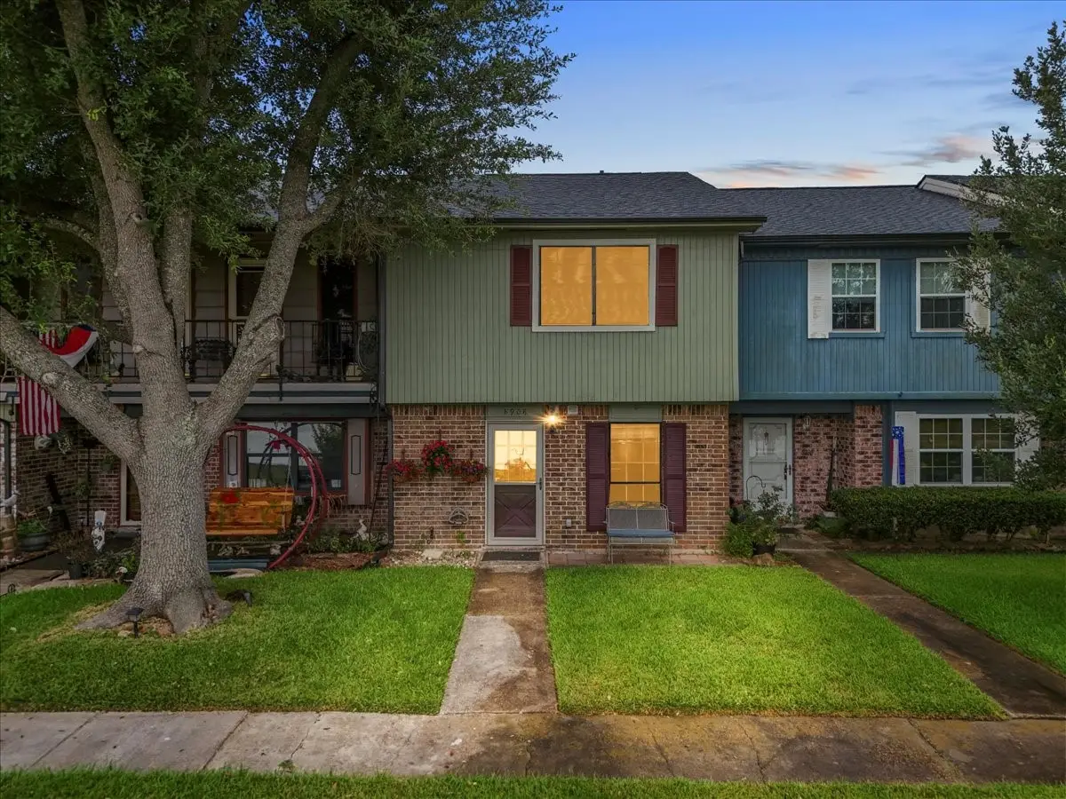 8908 Glacier Avenue, Texas City, TX 77591 - Image #1