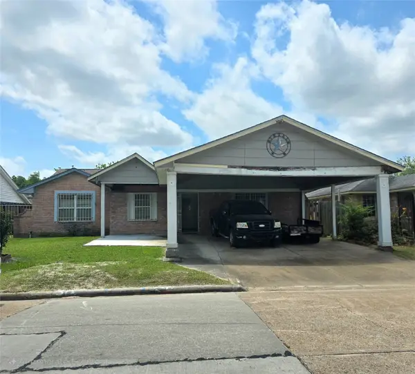 939 Point Blank Drive, Houston, TX 77038