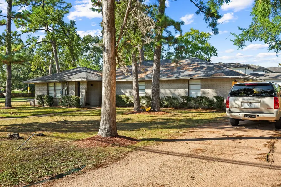 8206 Westview Drive, Houston, TX 77055 - Image #3