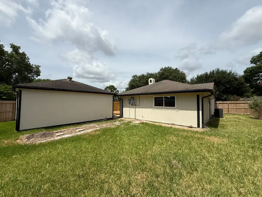 2227 Cherry Bend Dr, Houston, TX 77077 - #3