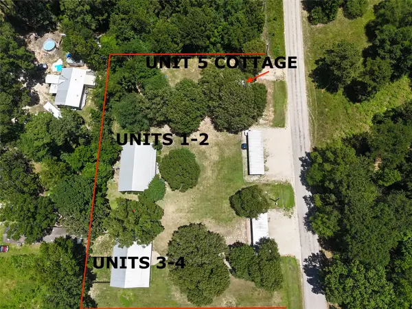 253 Old Groveton Road S, Onalaska, TX 77360