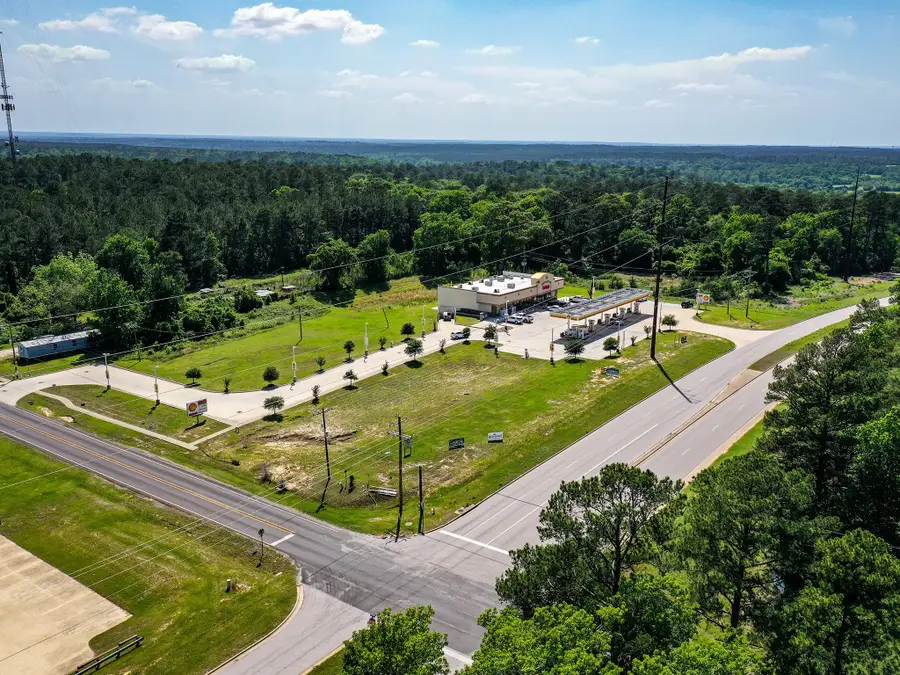 3600 Montgomery Rd, Huntsville, TX 77340 - Image #2