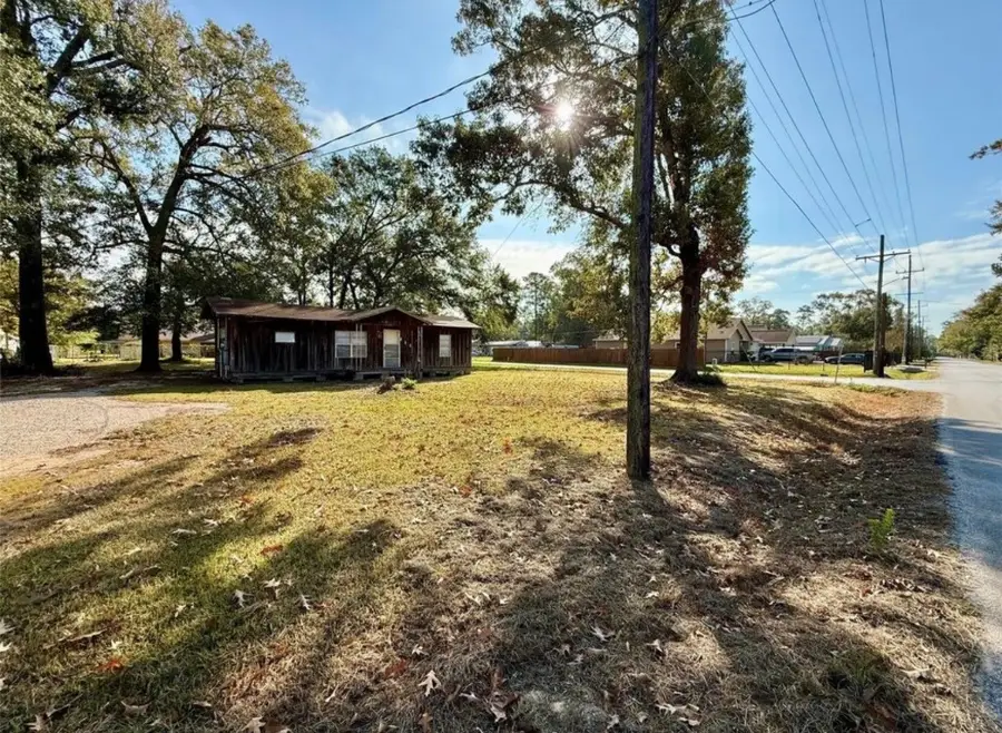 811 S Fenner Avenue, Cleveland, TX 77327 - #3