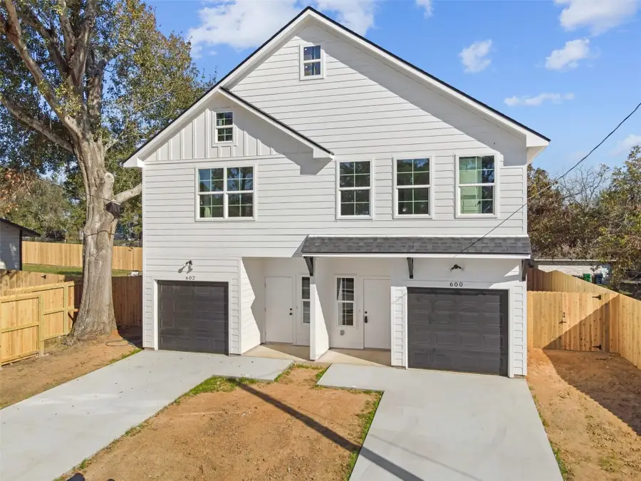 1105 E Main Street, Brenham, TX 77833 - Image #3