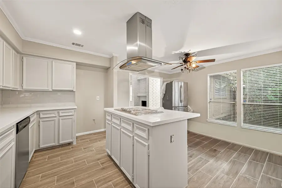 5451 Oakhaven Lane, Houston, TX 77091 - Image #2