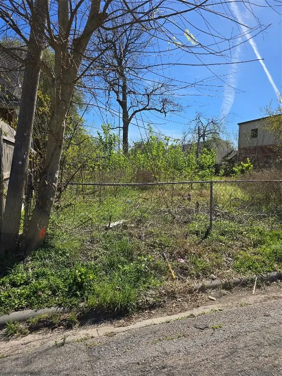 0 E 32nd 1/2 Street, Houston, TX 77007