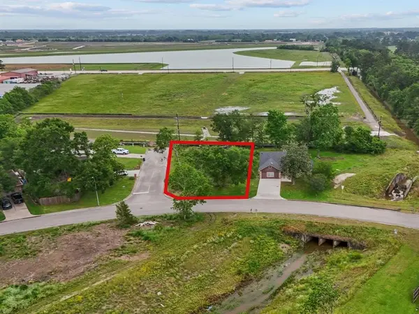 303 Barnacle Drive, Crosby, TX 77532