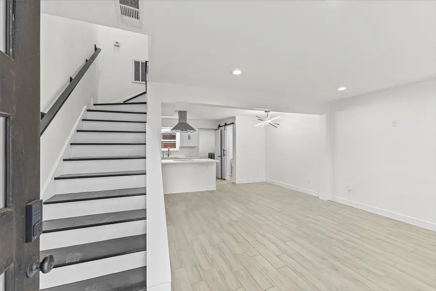 1911 Sherwood Forest Street #29, Houston, TX 77043 - #3