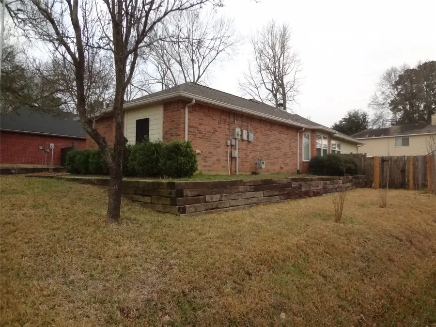 12105 La Salle Crossing, Conroe, TX 77304 - #3