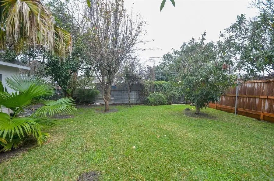 10711 Sharpview Drive, Houston, TX 77072 - #3