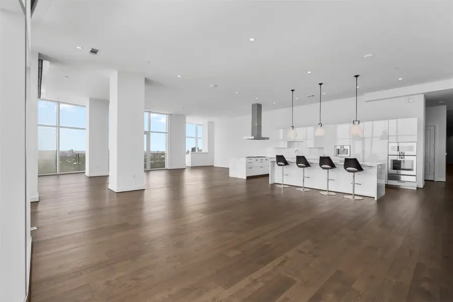 4521 San Felipe Street #3101, Houston, TX 77027 - Image #2