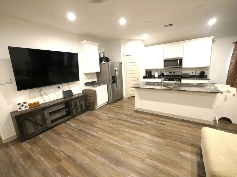 1044 Marina Bay Drive, Alvin, TX 77511 - #3
