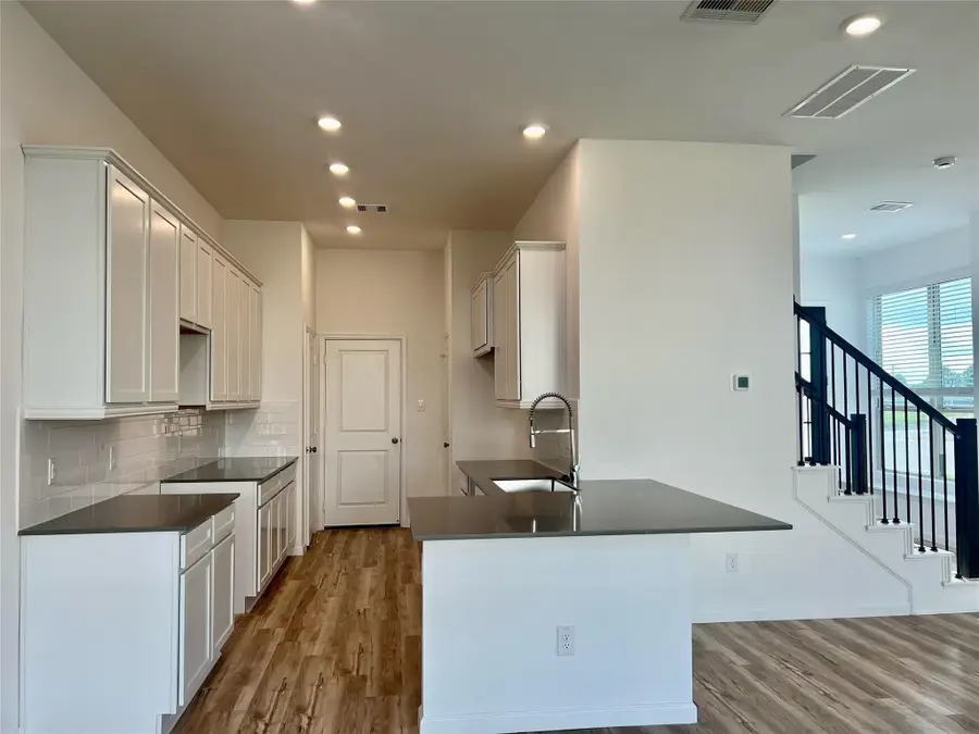 2219 Via Isa Lane, Houston, TX 77051 - Image #2