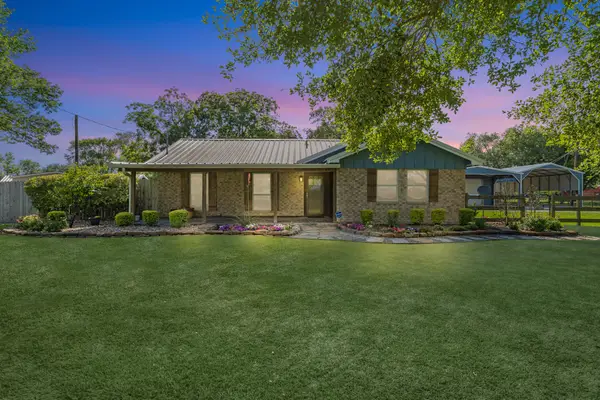 406 County Road 612, Dayton, TX 77535