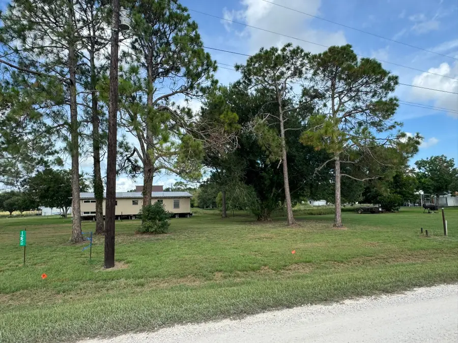 125 Tupelo S, Palacios, TX 77465 - Image #3