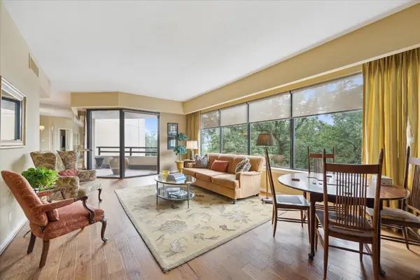 101 Westcott Street #305, Houston, TX 77007