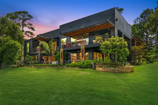 112 April Wind Court, Conroe, TX 77356