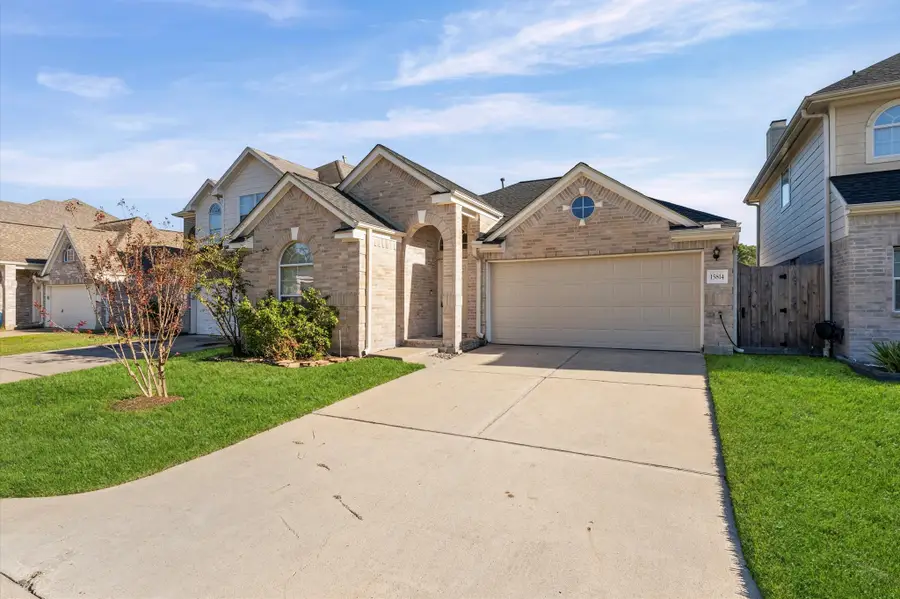 15814 Collinsville Drive, Tomball, TX 77377 - Image #2