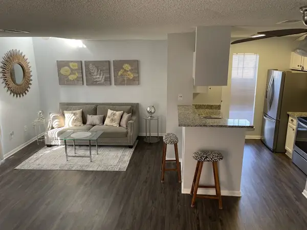 3770 Lovers Wood Lane #1010, Houston, TX 77014