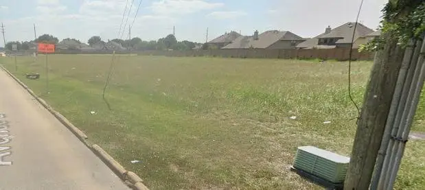 417 Avenue E, Stafford, TX 77477 - #1