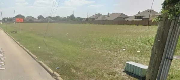 417 Avenue E, Stafford, TX 77477
