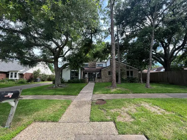 1131 Woohorn Drive, Houston, TX 77062