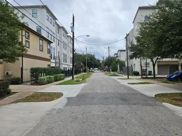 1514 Knox Street, Houston, TX 77007