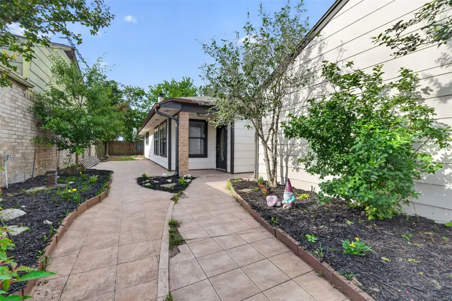 6 Quailwood Drive, Baytown, TX 77521 - #3