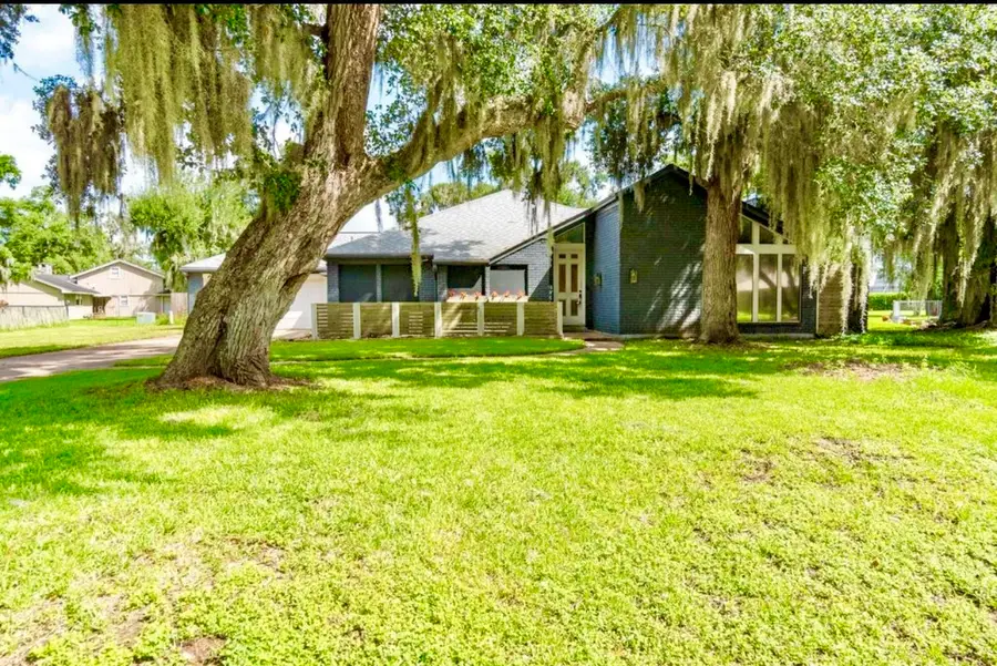 14 Seminole Lane, West Columbia, TX 77486 - #2
