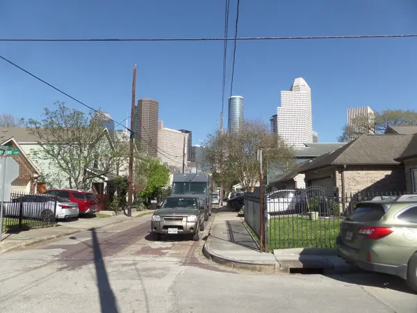 1101 Andrews Street, Houston, TX 77019