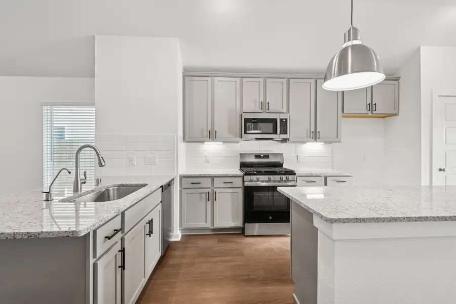 32443 Sunbeam Drive, Fulshear, TX 77441 - Image #2