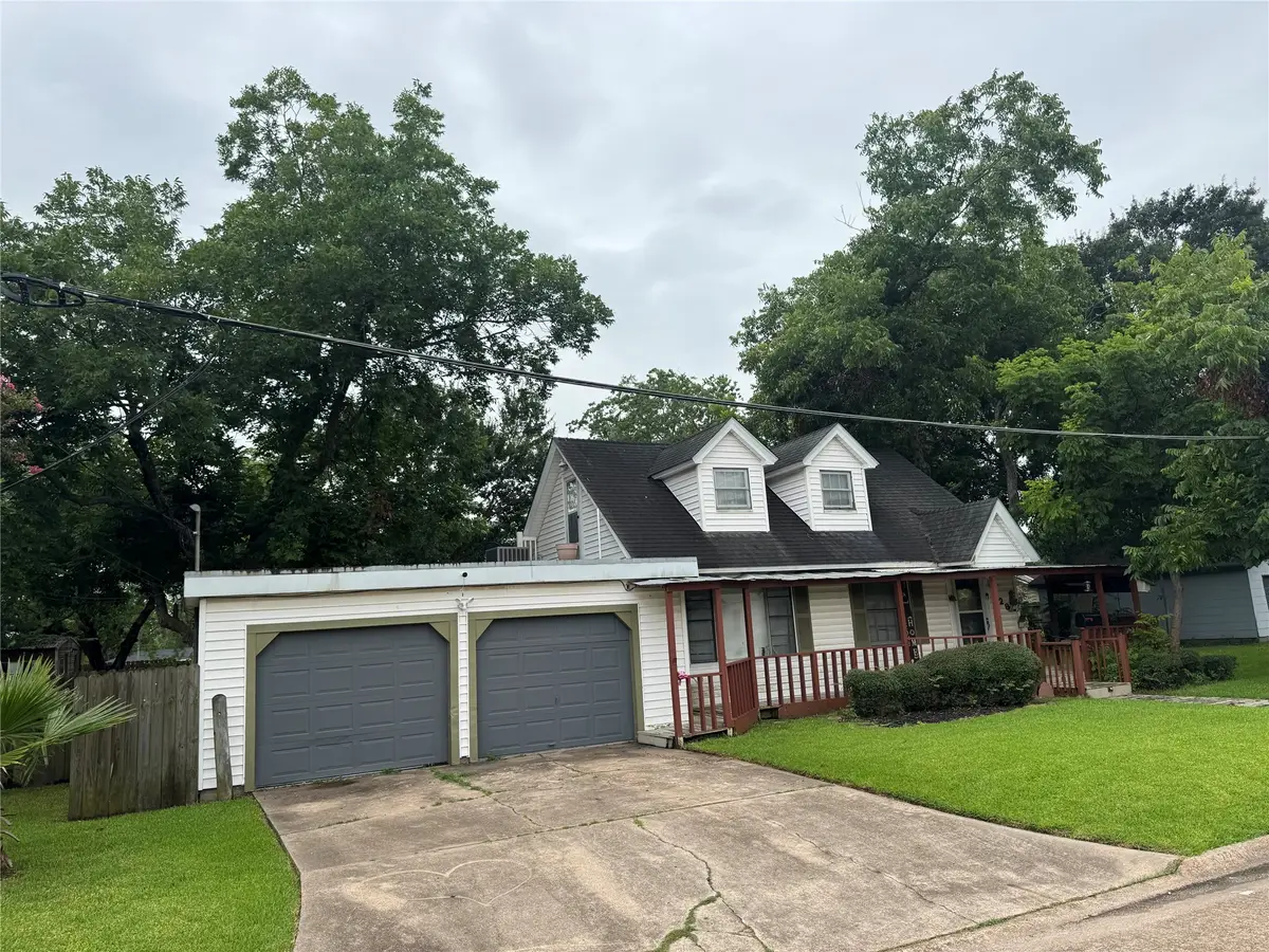 228 E 3rd Street, Deer Park, TX 77536 - #1