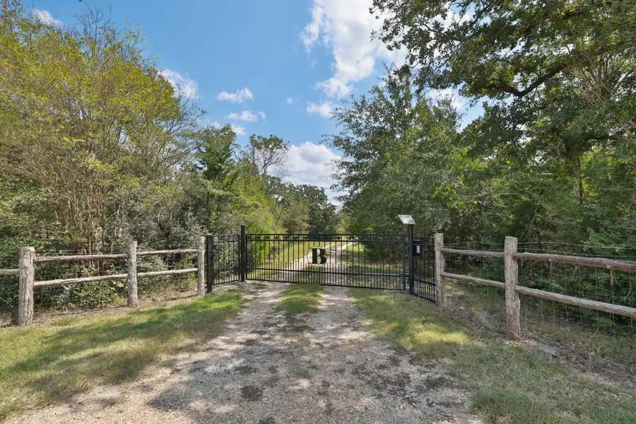 26354 County Road 131, Bedias, TX 77831 - Image #3