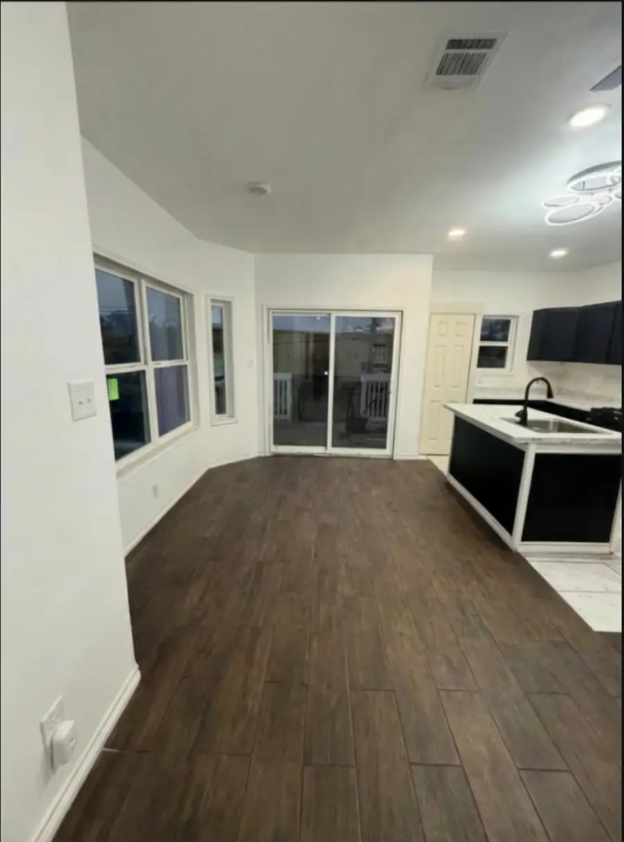 5519 Osprey Dr Drive #A/B, Houston, TX 77048 - #3