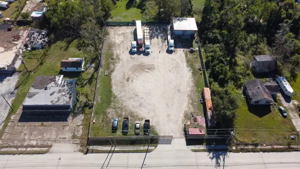 8302 Ley Road, Houston, TX 77028