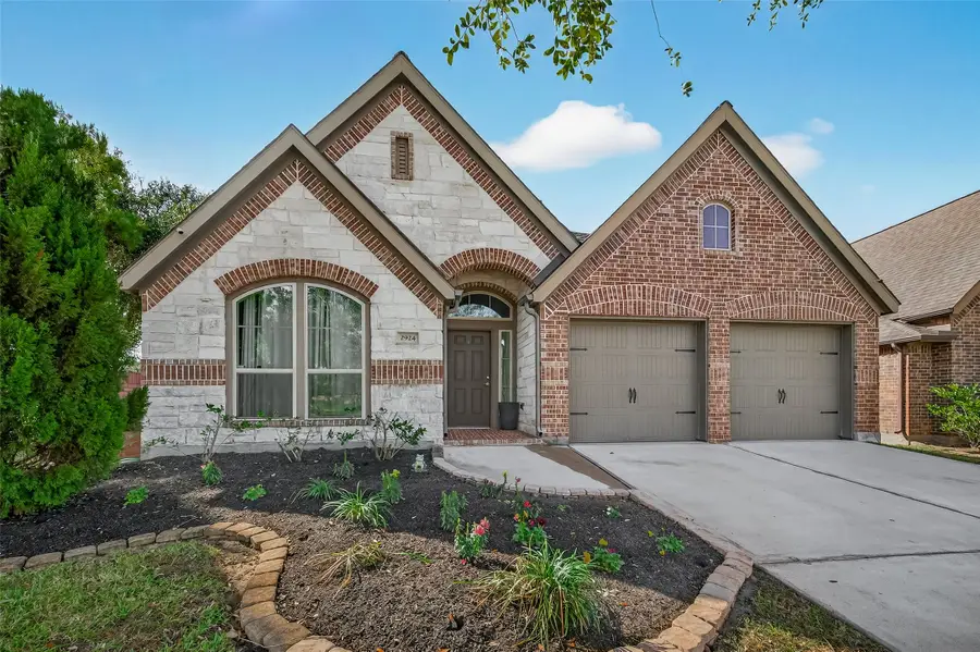 2924 Brighton Trails Lane, Pearland, TX 77584 - Image #3