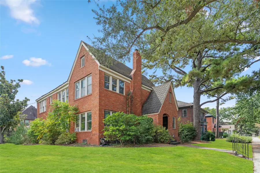 1701 Hawthorne Street, Houston, TX 77098 - #2