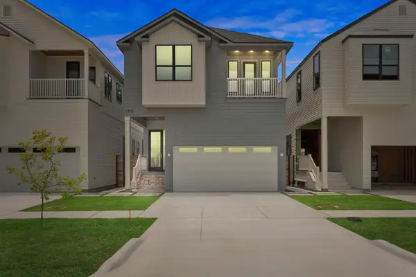 1524 Nicholson St, Houston, TX 77008