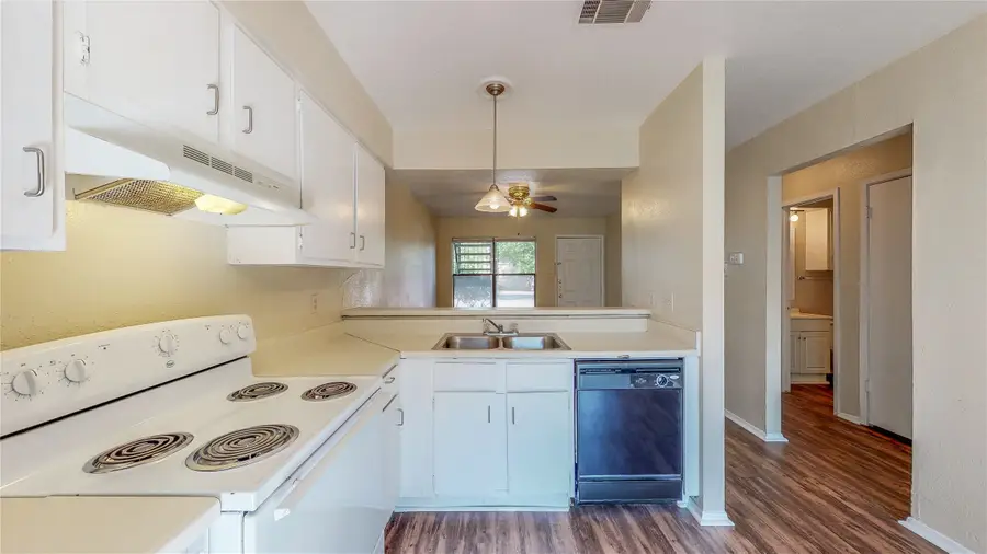 309 Manuel Drive, College Station, TX 77840 - Image #3