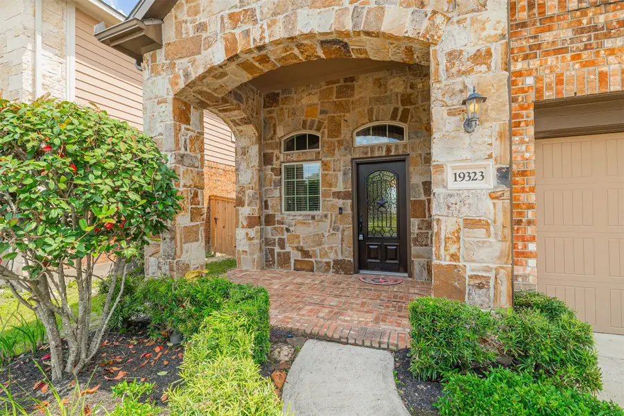 19323 S Cottonwood Green Lane, Cypress, TX 77433 - Image #3