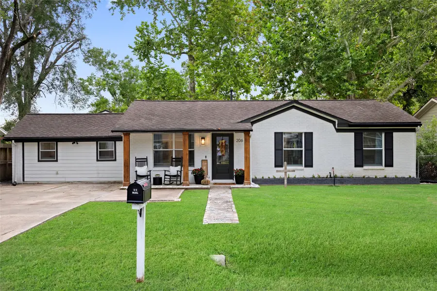 206 Edens Avenue, League City, TX 77573 - #2