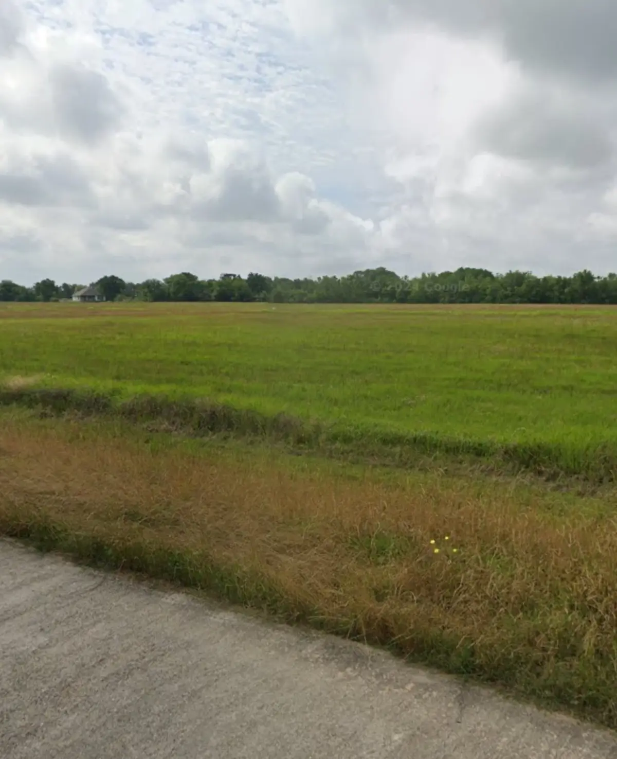 507 Chuckwagon Trail, Angleton, TX 77515 - Image #1