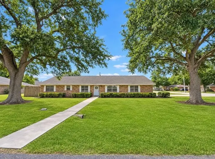 1000 Grove Street, Angleton, TX 77515 - #1